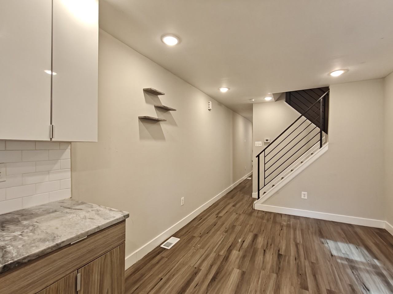1922 N Marshall St - Photo 4 of 11