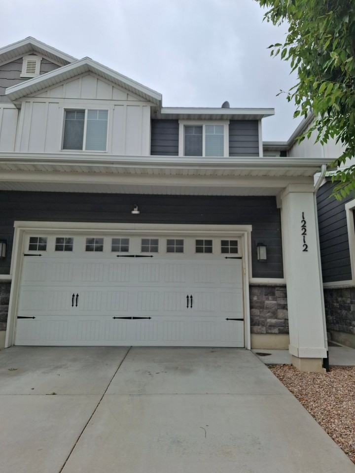 12212 S Pixie Dr - Photo 2 of 2