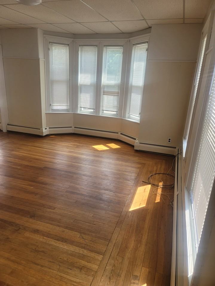 818 Lower River Rd #2 - Photo 3 of 10