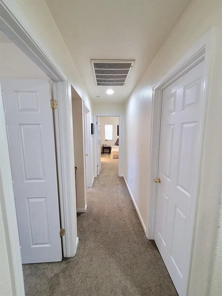 6269 W San Carlos Ave - Photo 6 of 20