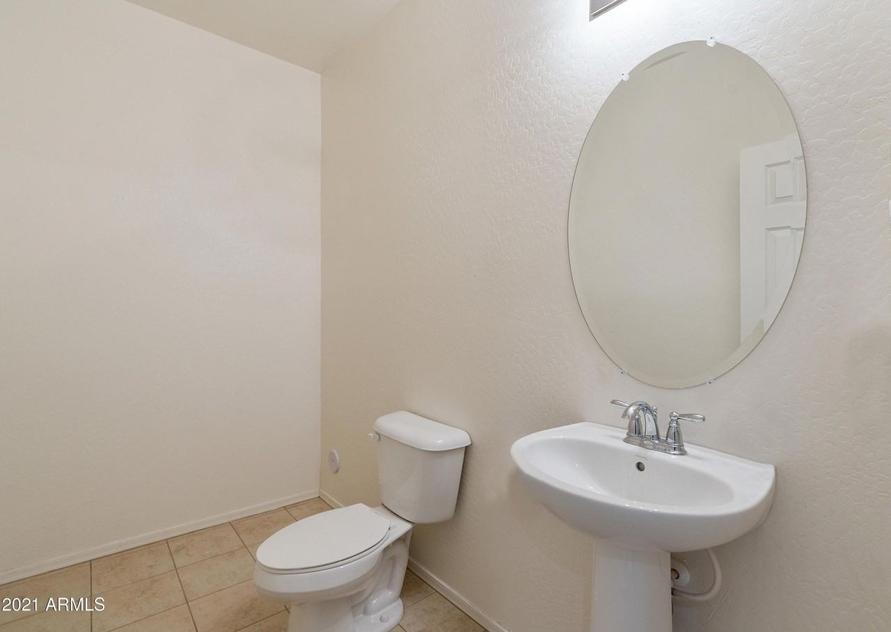 18013 W Tina Ln - Photo 3 of 14