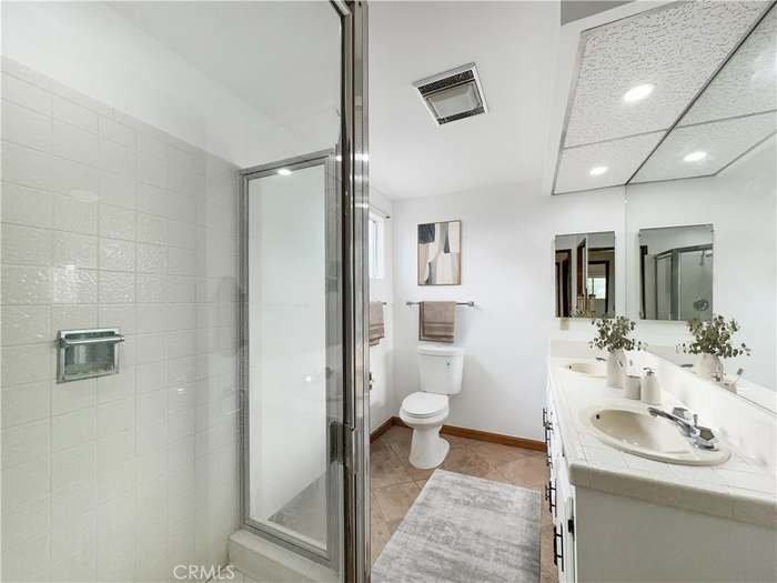 2918 Yearling St - Photo 2 of 10