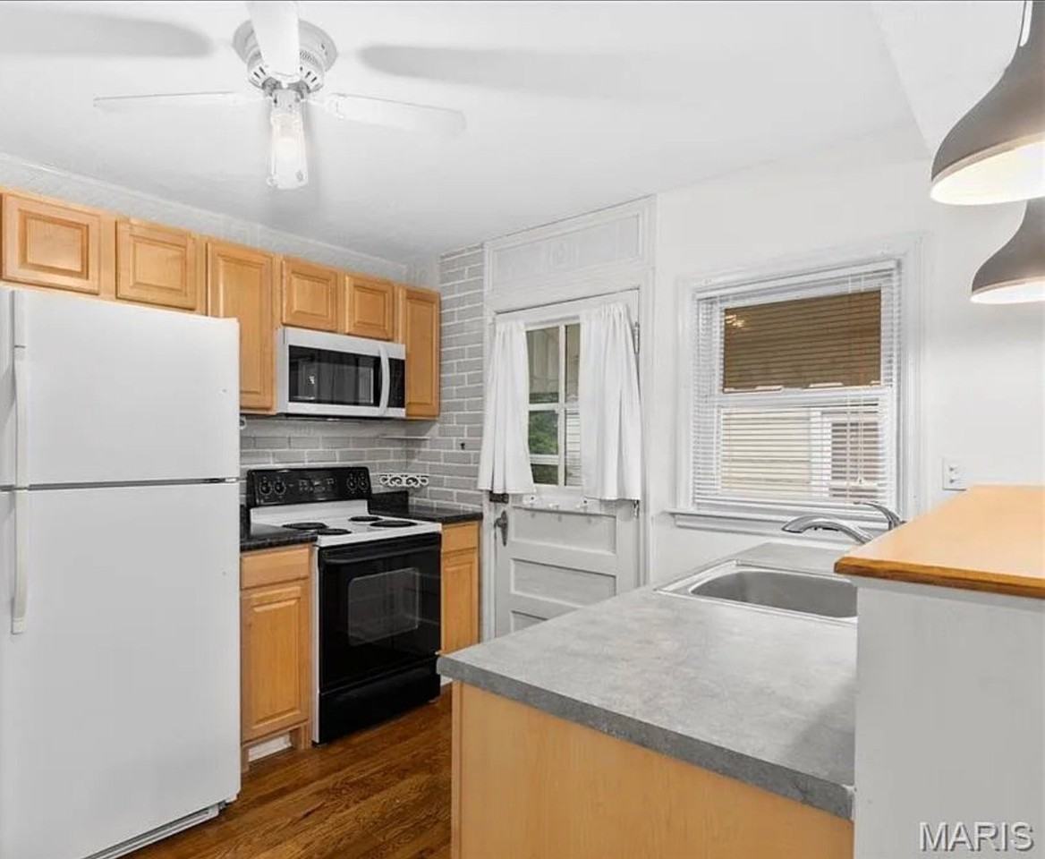 3557 Saint Joachim Ln - Photo 6 of 20