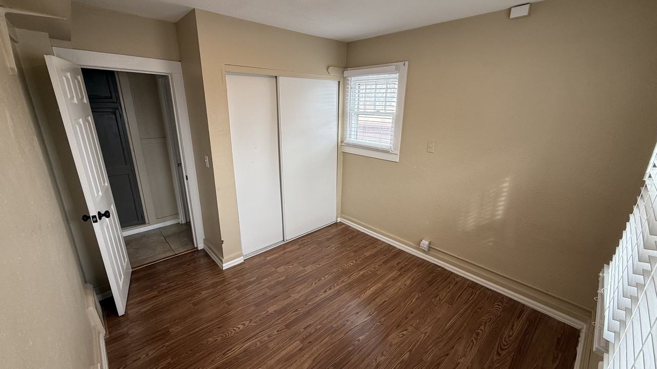 817 23rd St #NA - Photo 6 of 16