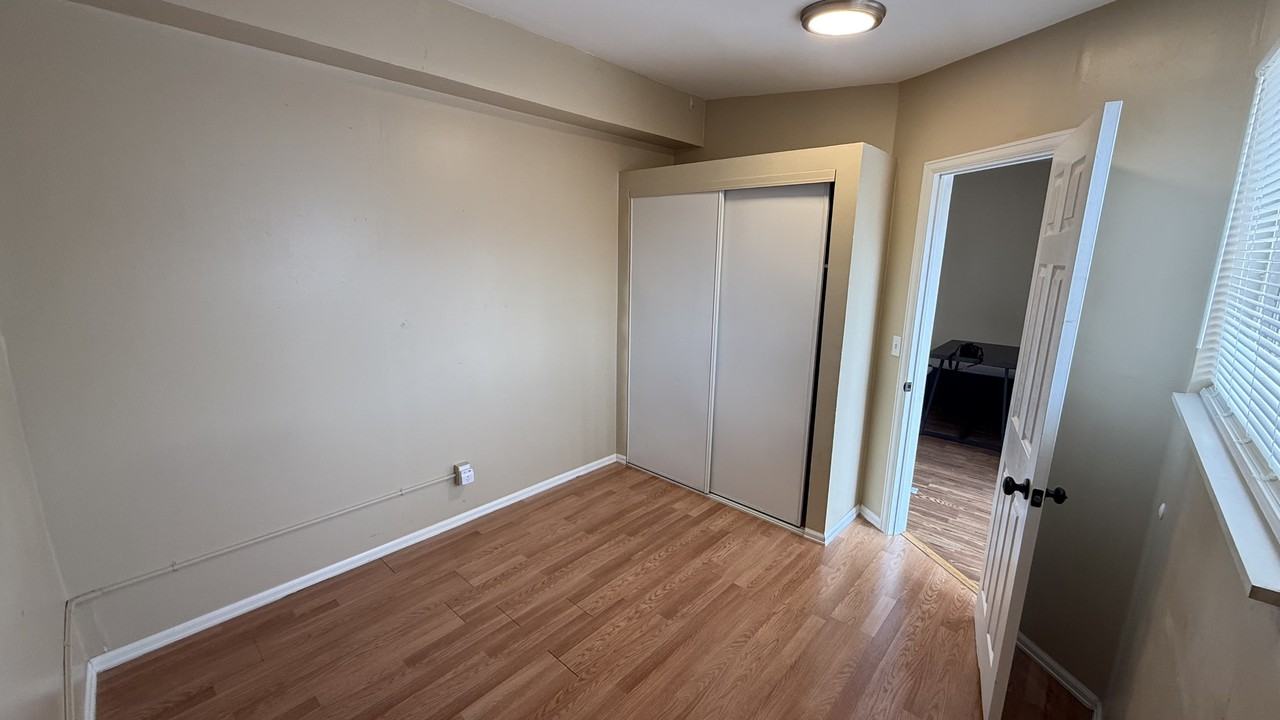 817 23rd St #NA - Photo 7 of 16