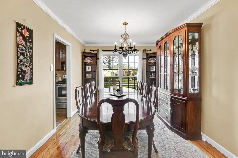 1902 Julian Rd - Photo 3 of 16