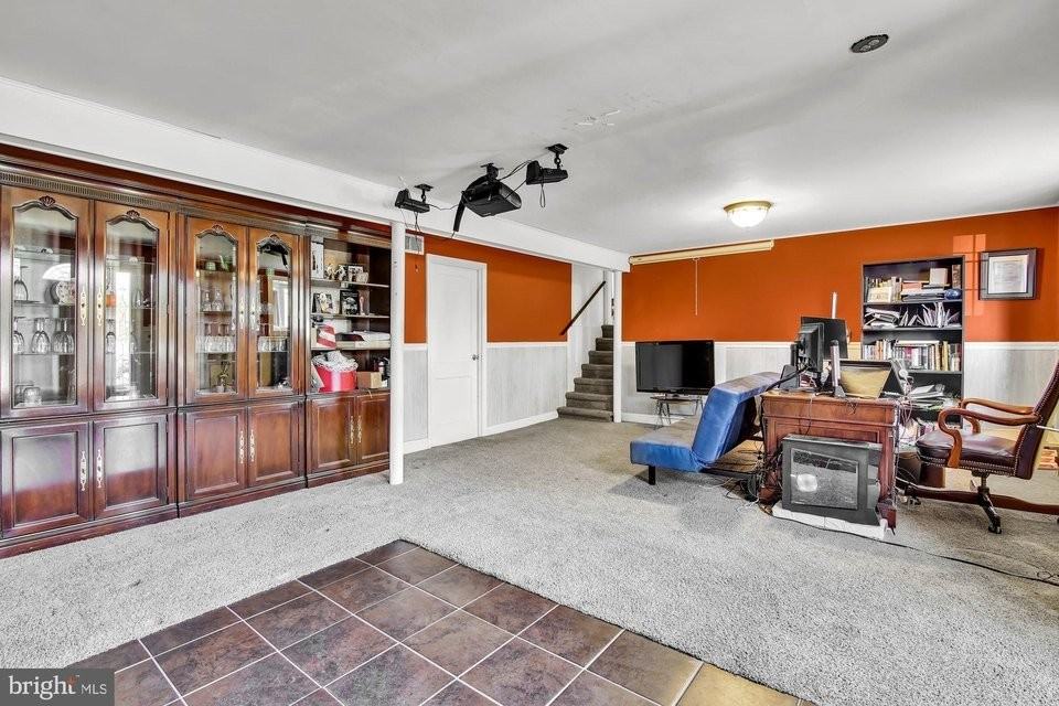1902 Julian Rd - Photo 6 of 16