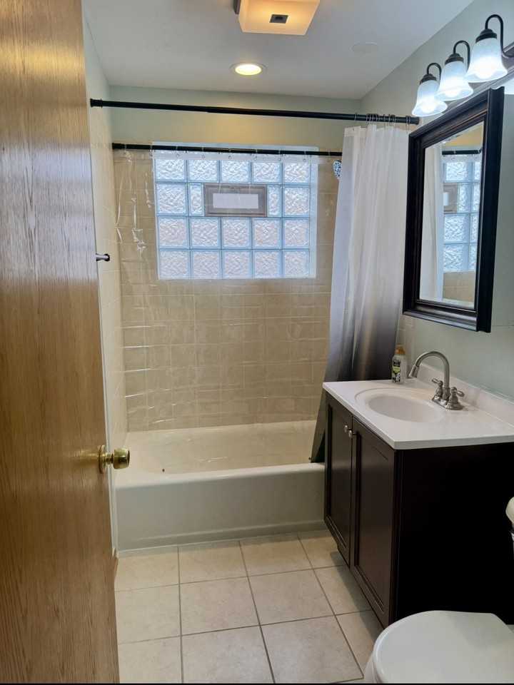 5446 W Gale St #1C - Photo 6 of 14