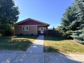 703 W Summit St - Photo 1 of 1