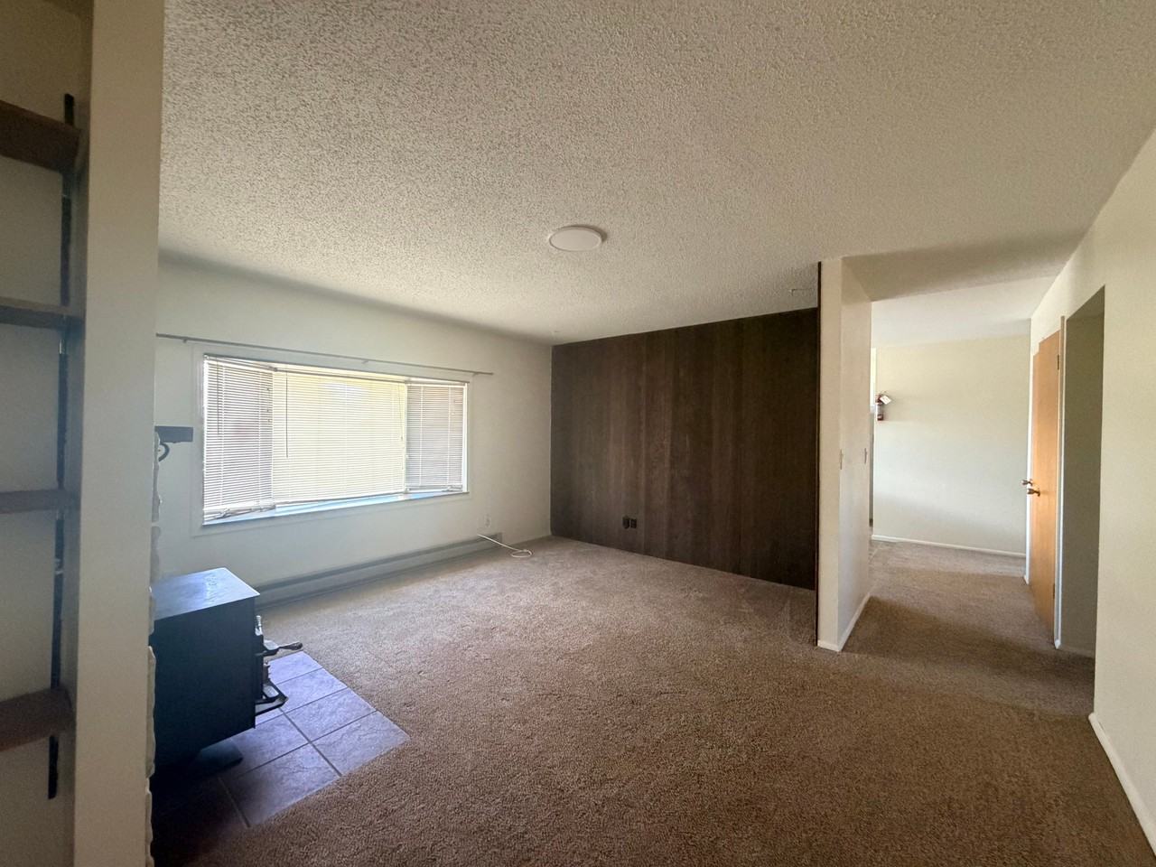 120 1/2 Sunrise Dr - Photo 2 of 11