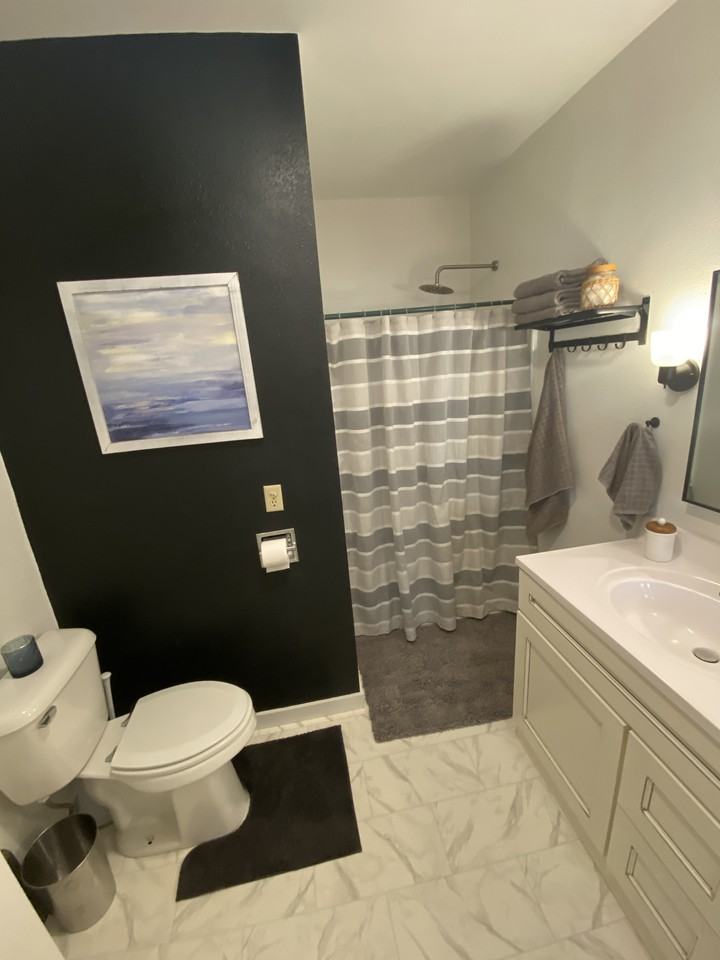 439 W 14th Ave - Photo 2 of 8