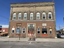 featured image of 824 York St #6