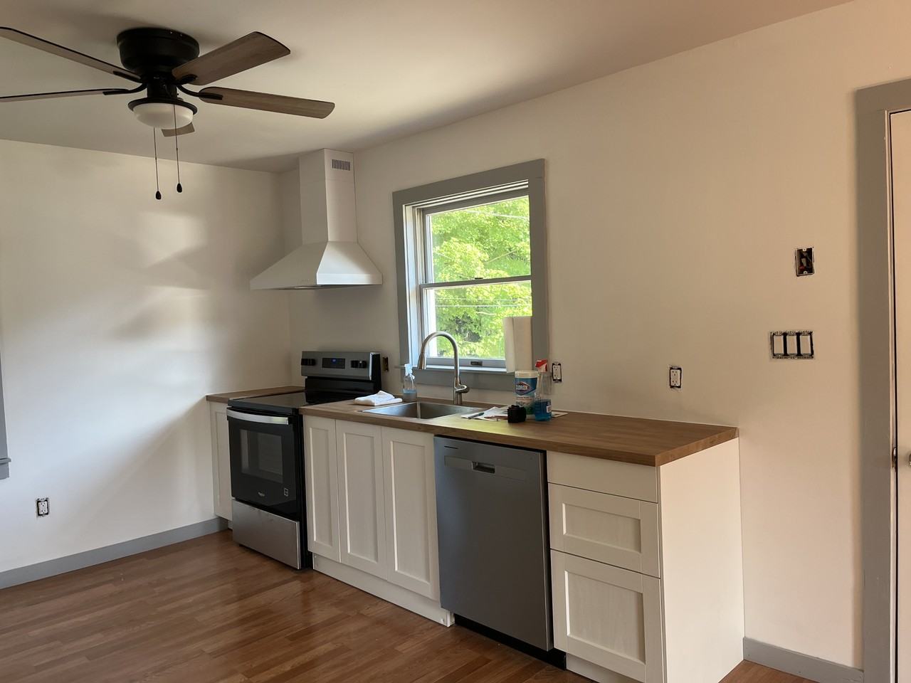 191 Iron St - Photo 3 of 7