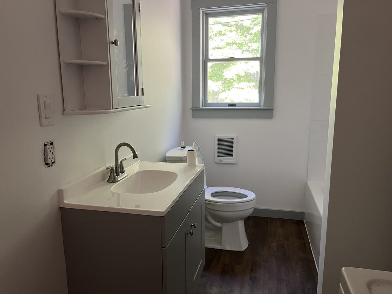 191 Iron St - Photo 4 of 7
