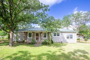 featured image of 705 W 3rd St #NA