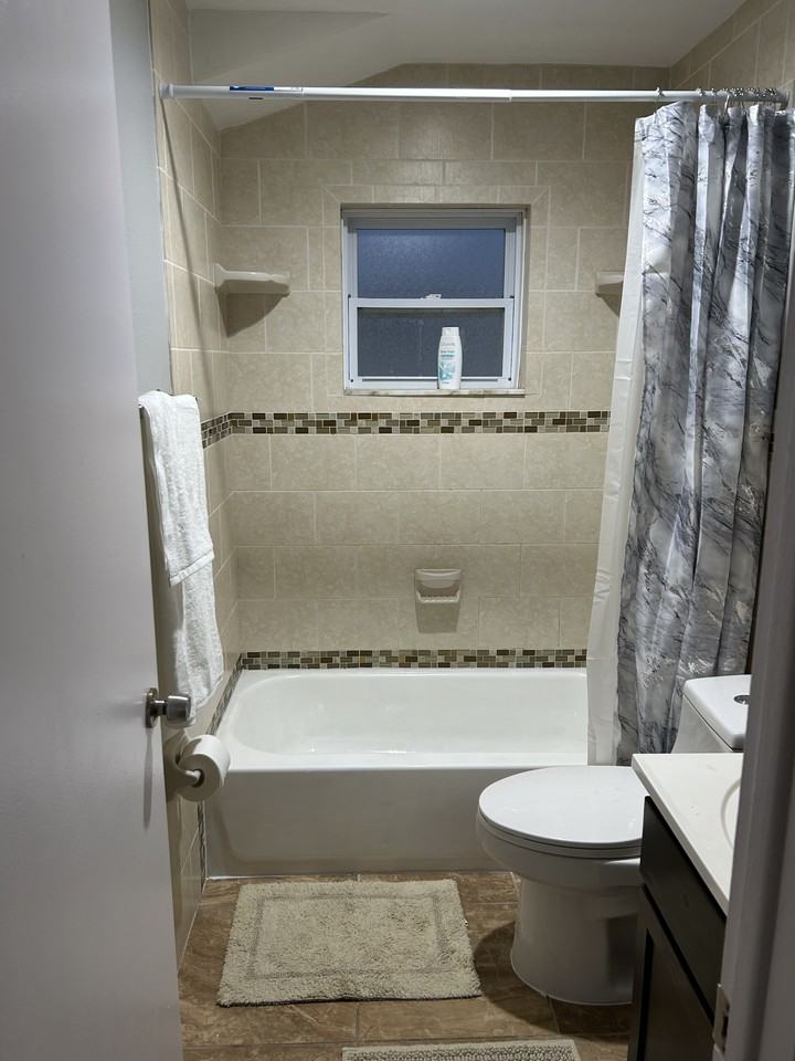 501 Ne 24th Pl #501 - Photo 4 of 14