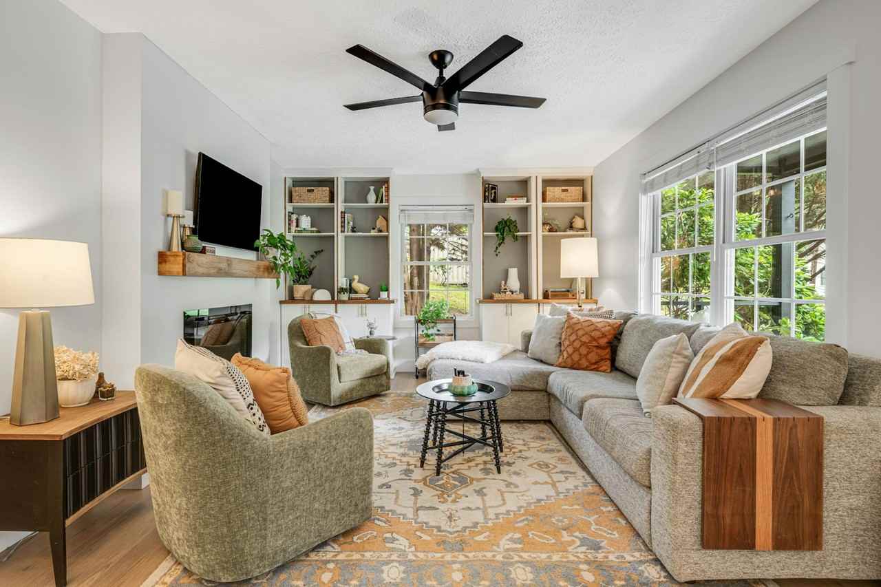 52 Shady Oak Drive - Photo 3 of 18