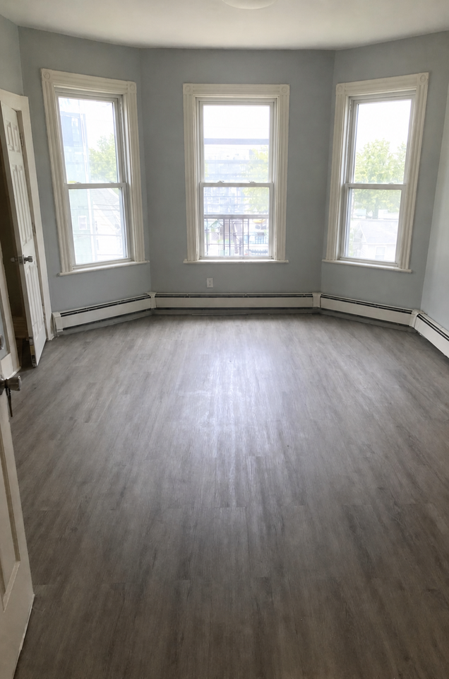 311 Summer Avenue, Unit B - Photo 2 of 13