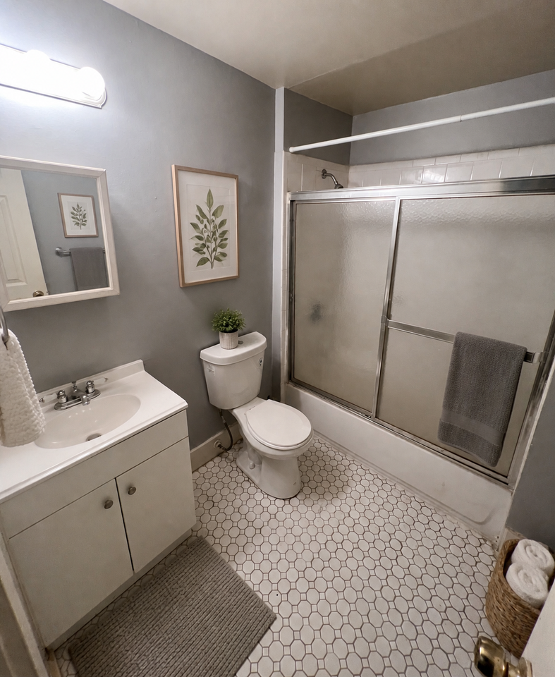 311 Summer Avenue, Unit B - Photo 5 of 13