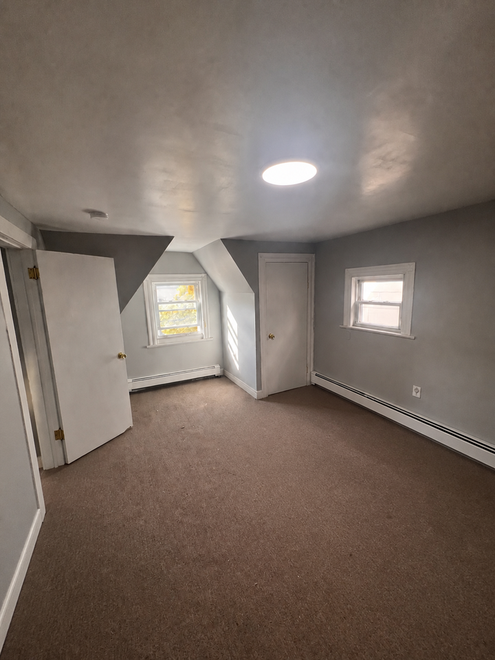 311 Summer Avenue, Unit B - Photo 7 of 13