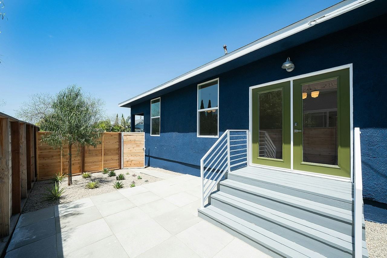 2322 Alta Street - Photo 4 of 24
