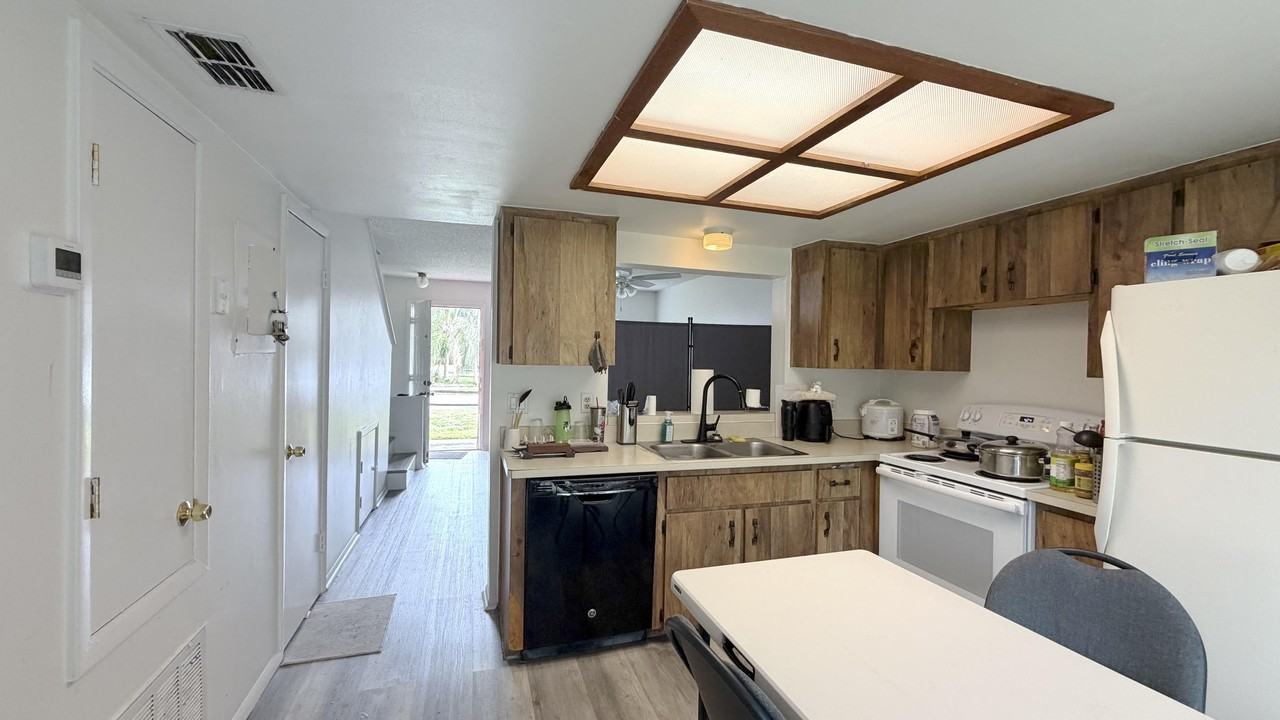 12119 Pepperdine Pl #12119 - Photo 2 of 6