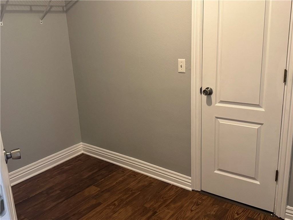 860 Mockingbird Ln - Photo 5 of 14