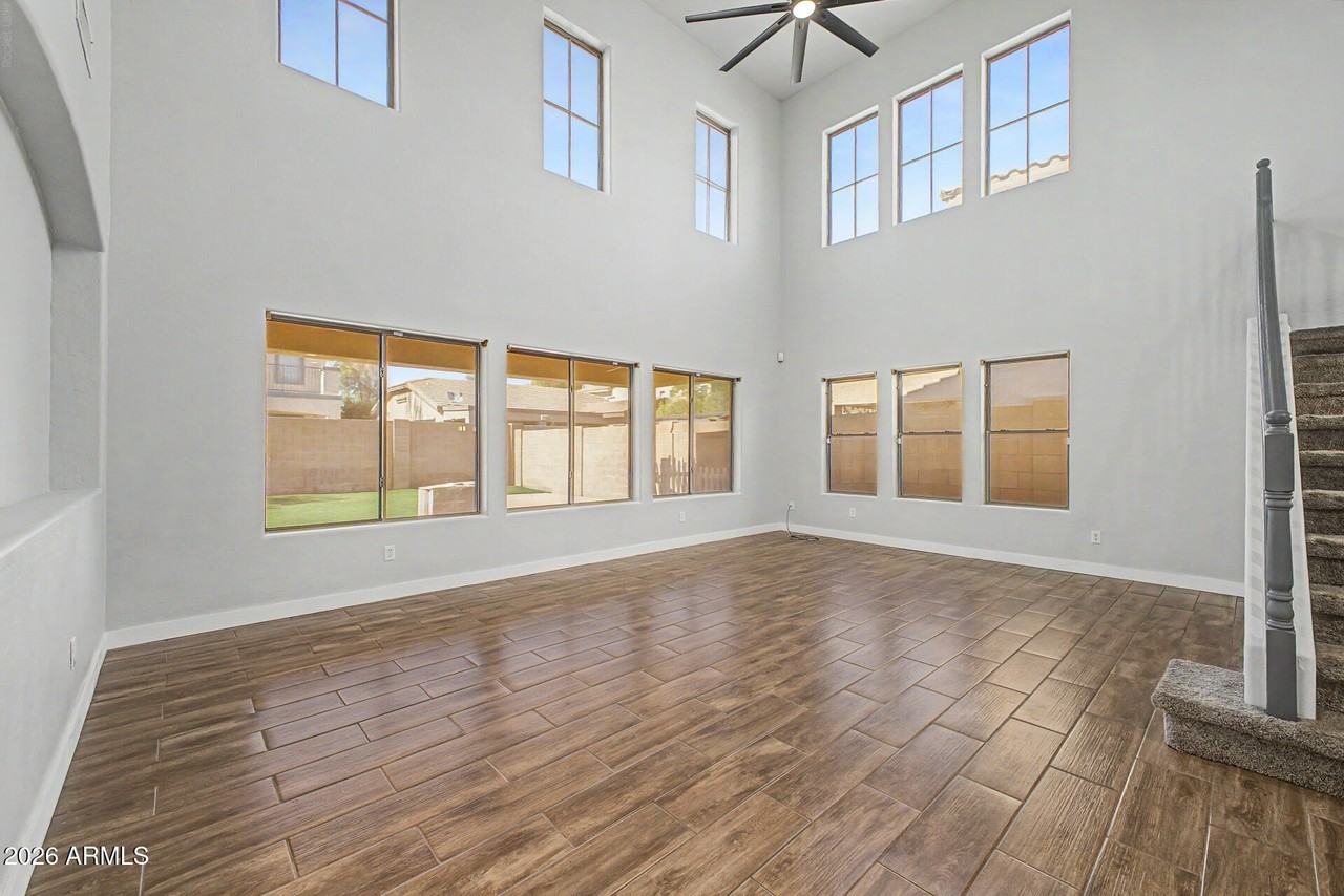 17446 W Yavapai St - Photo 5 of 45