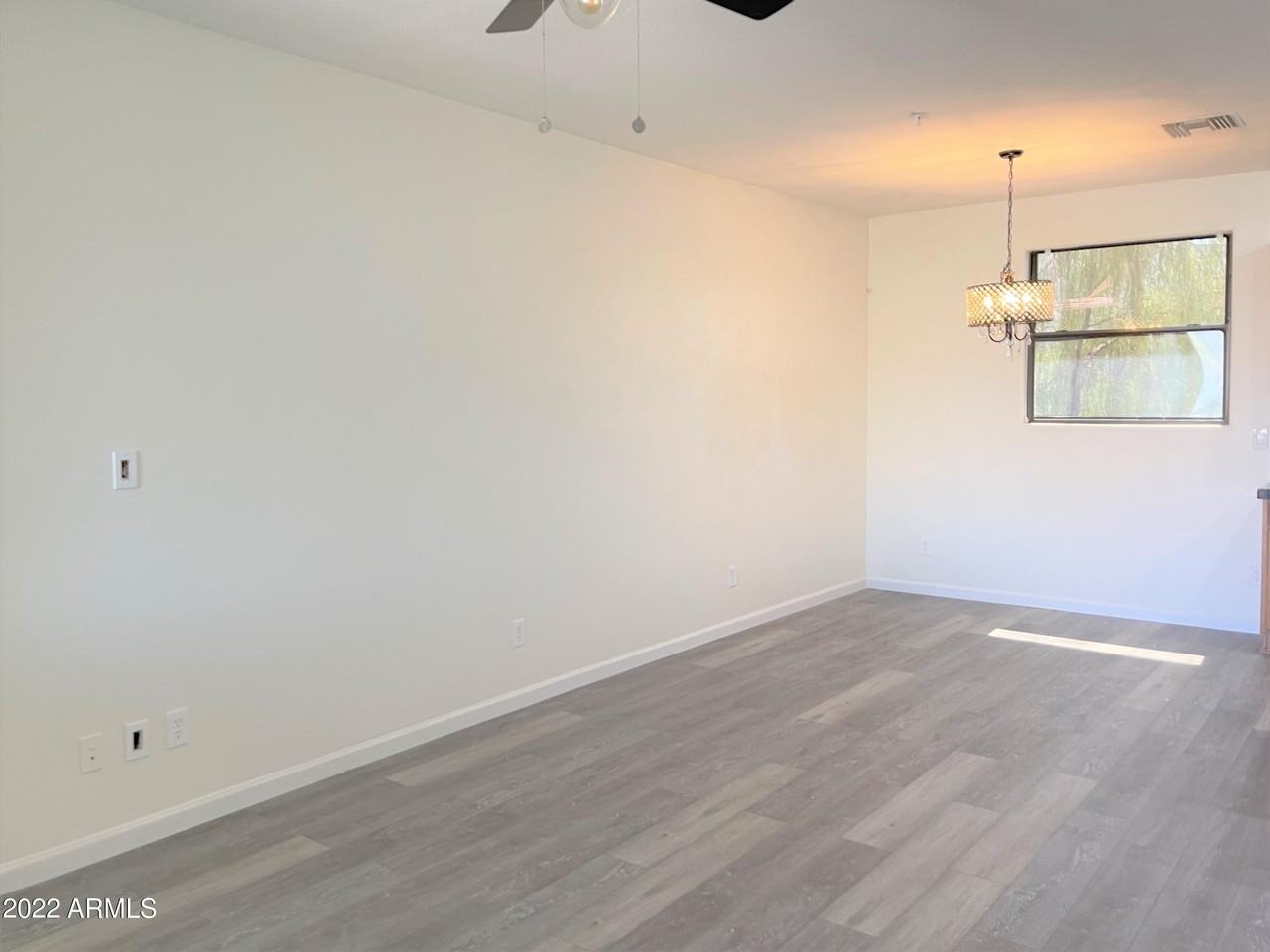 112 W Milada Dr - Photo 4 of 12