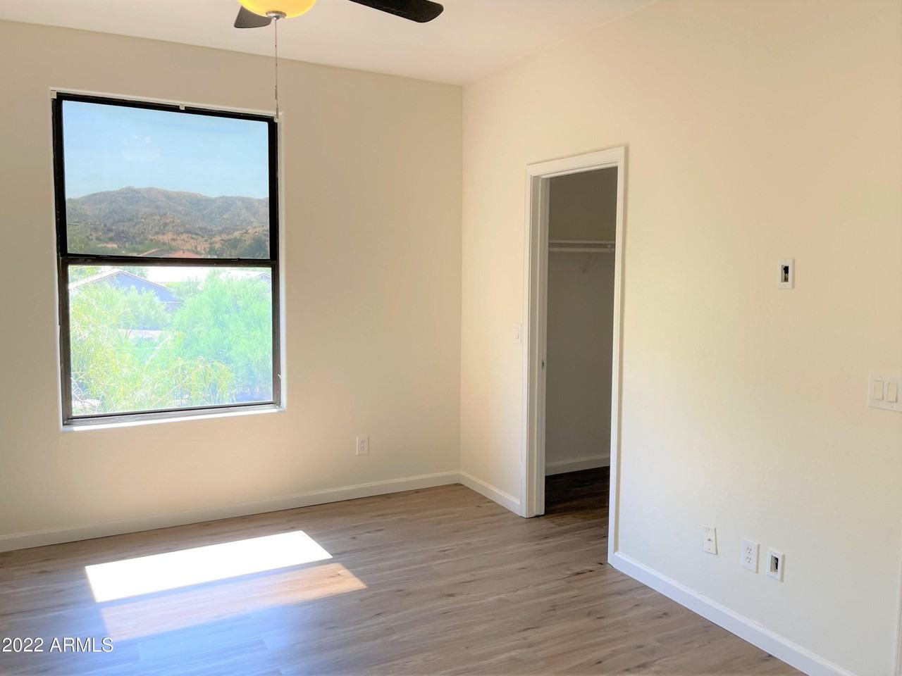 112 W Milada Dr - Photo 6 of 12