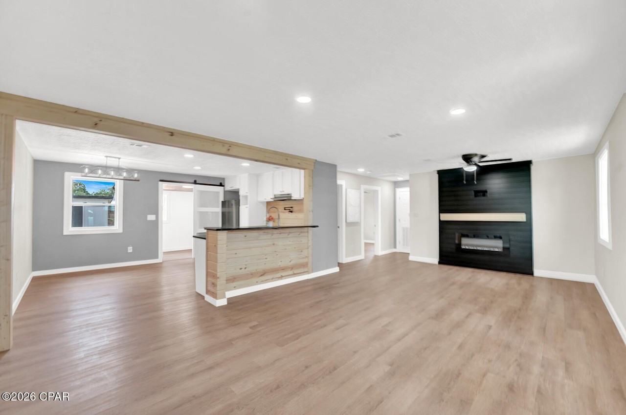 1408 Wilmont Ave - Photo 3 of 48
