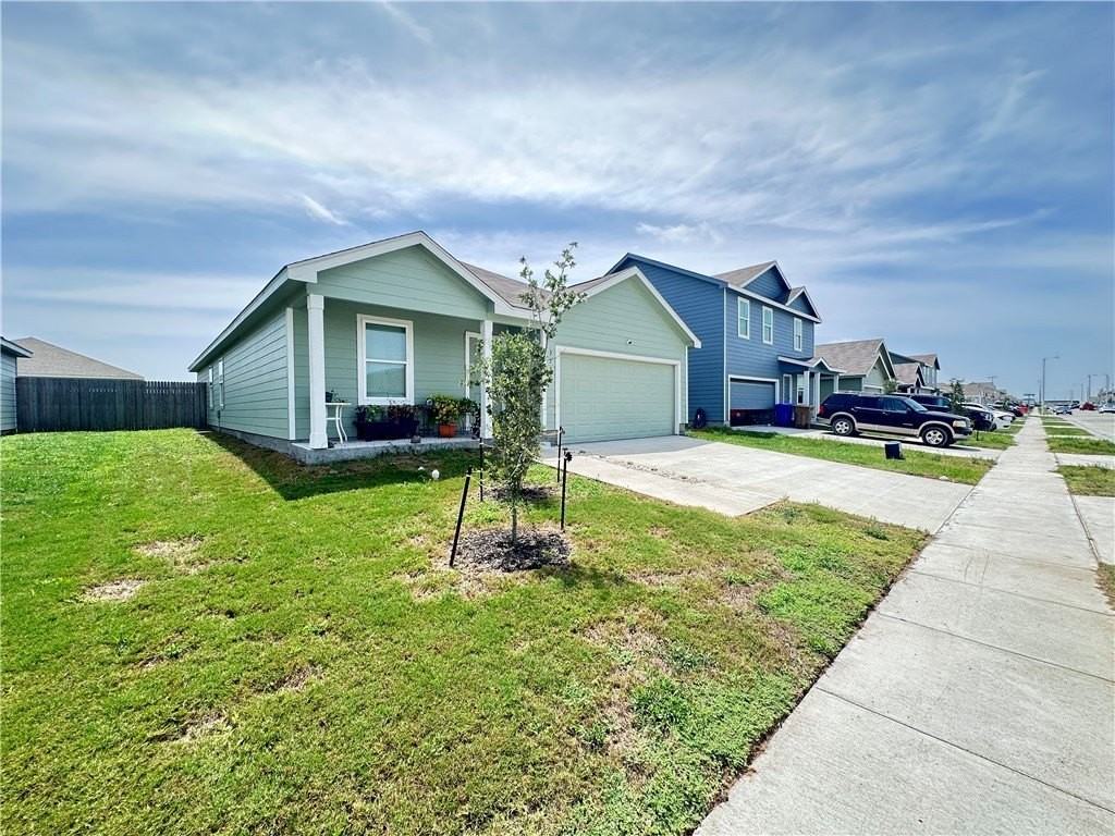 2722 Winterfell St - Photo 6 of 21