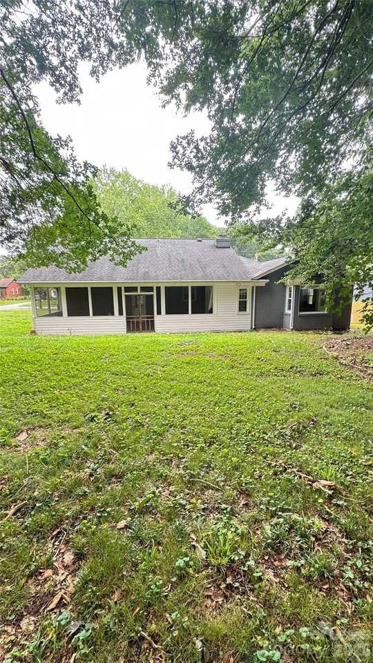 5419 Galway Dr - Photo 2 of 6