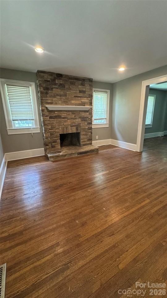 3001 Wesley Ave - Photo 3 of 12
