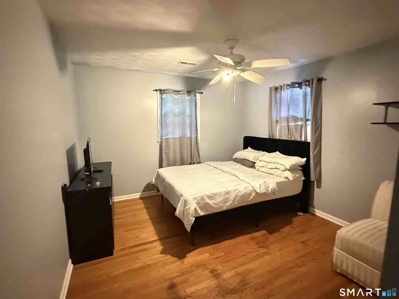 163 Alder St - Photo 3 of 6
