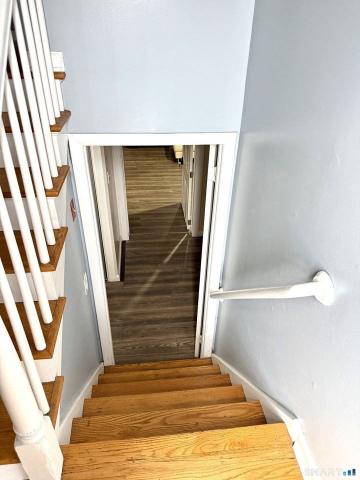 163 Alder St - Photo 4 of 6