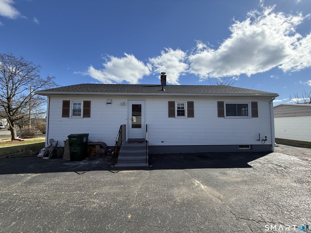 35 Early Ave - Photo 2 of 17