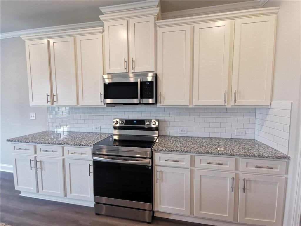 3855 Brookburn Park - Photo 7 of 28