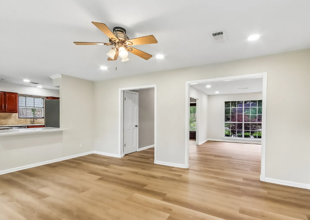 16214 Port O Call St #1 - Photo 5 of 23