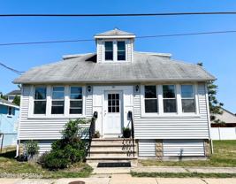 59 Waterwitch Ave #B - Photo 1 of 1
