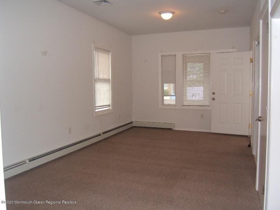 59 Waterwitch Ave #B - Photo 4 of 5