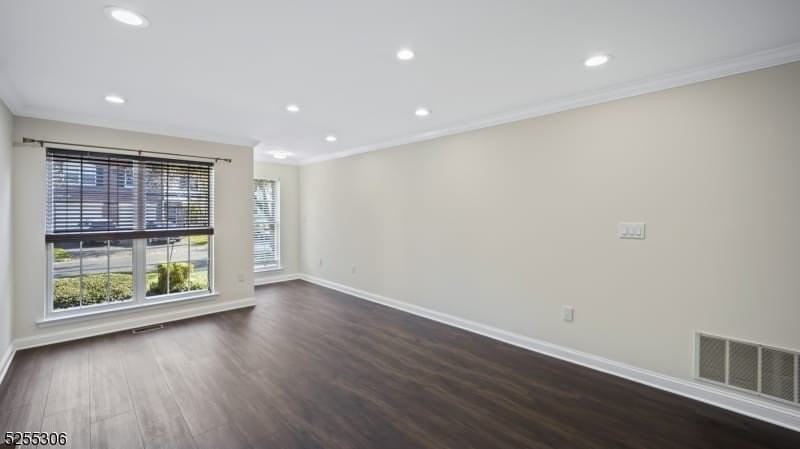 1306 Stech Dr - Photo 5 of 39