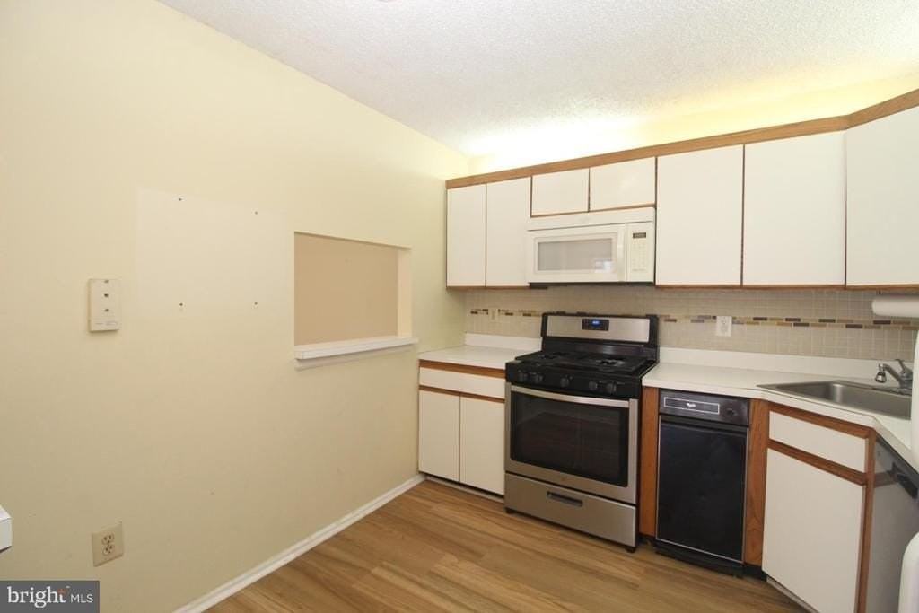 7 Joyner Ct - Photo 4 of 16