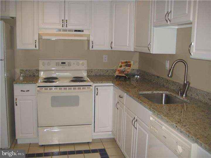205 Bernard Ct - Photo 6 of 32