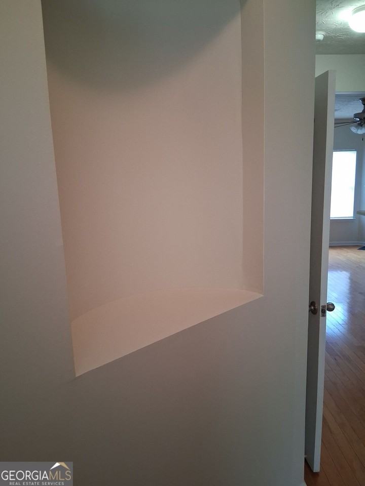 6208 Ellenwood Dr - Photo 3 of 24