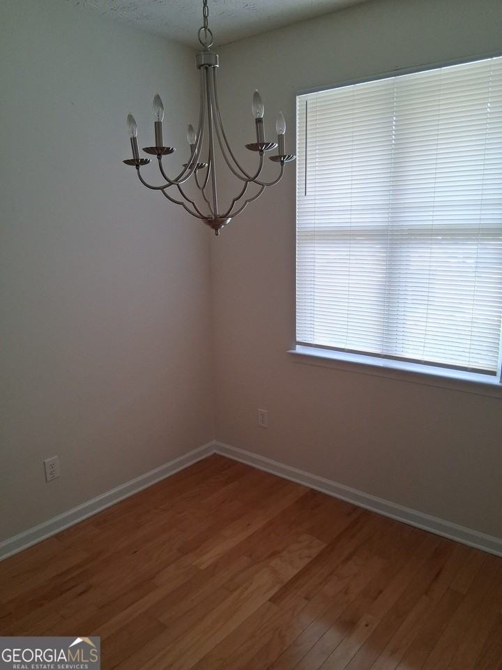 6208 Ellenwood Dr - Photo 4 of 24