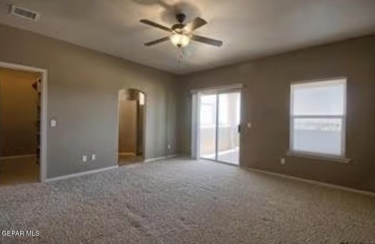 533 Green Village Ct - Photo 6 of 12