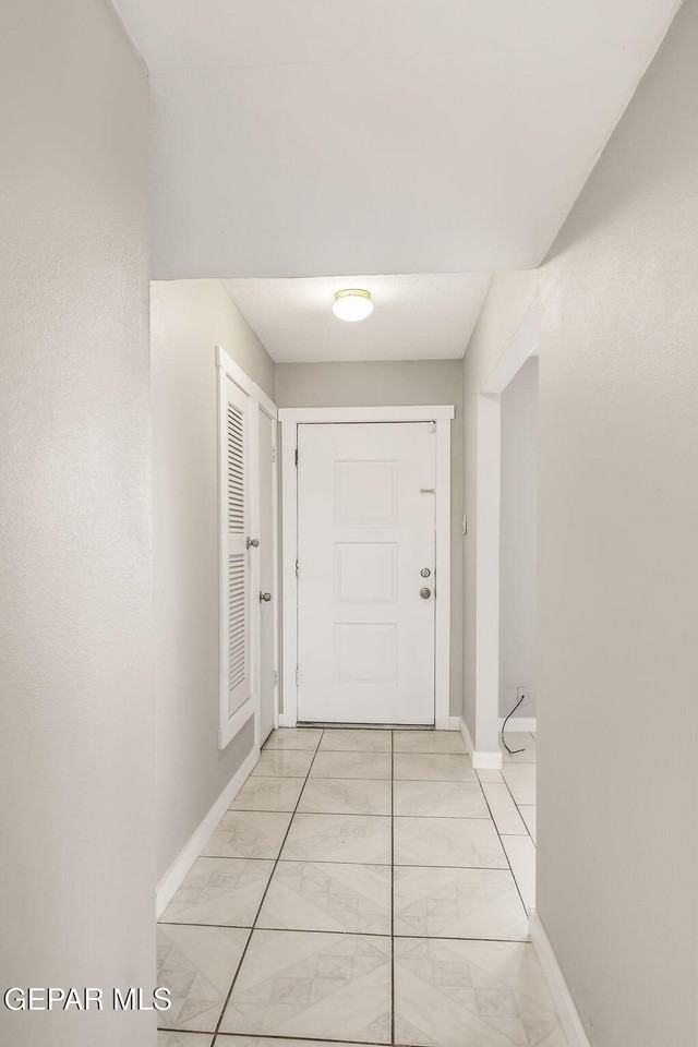 6932 Escondido Dr #B - Photo 6 of 25