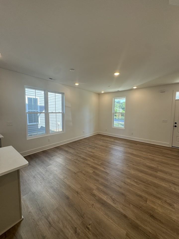 701 Martin St #1 - Photo 4 of 24