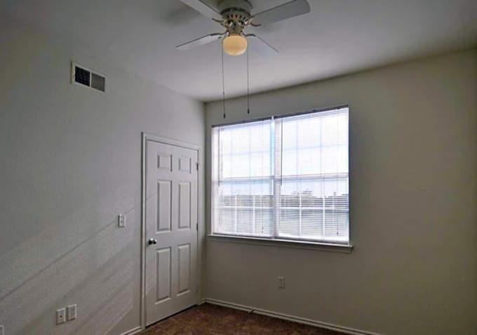 7901 Chandra Ln - Photo 7 of 10